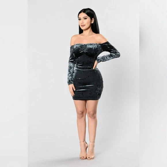 navy blue spaghetti strap dress short Dreamylily Women Navy Blue Spaghetti Straps Appliques Bodycon Short  Homecoming Dress